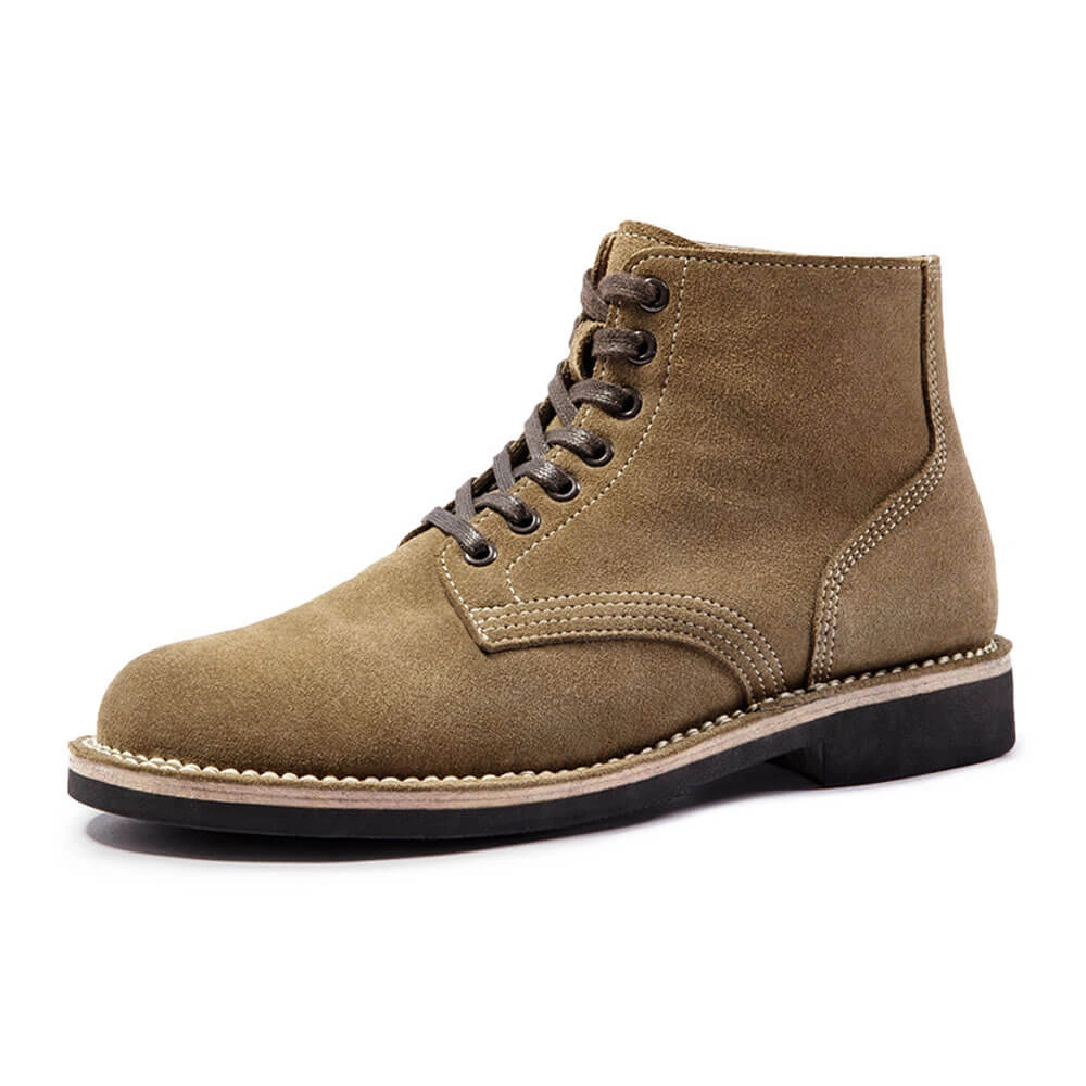 Stivali Boondocker in camoscio marrone quasi nuovi per uomo, stile e fascino britannico, solo UK!
